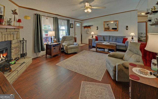 28 Lake Pointe Road, Hartwell, GA 30643