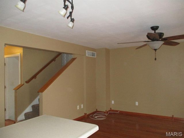 1937 Richmond Springs Lane, Belleville, IL 62220