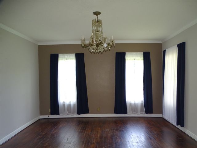 408 W Tyler Street, Ennis, TX 75119