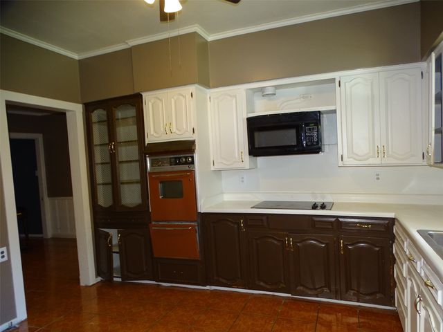 408 W Tyler Street, Ennis, TX 75119