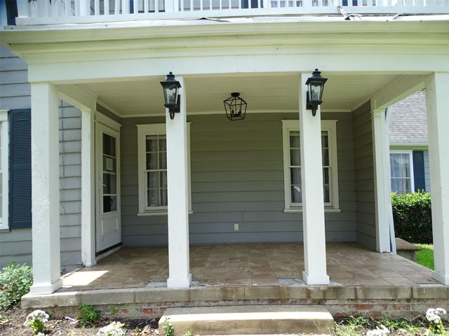 408 W Tyler Street, Ennis, TX 75119