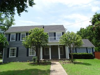 408 W Tyler Street, Ennis, TX 75119