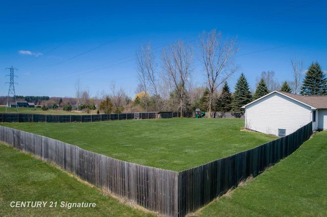 5501 N River Road, Tittabawassee Twp, MI 48623