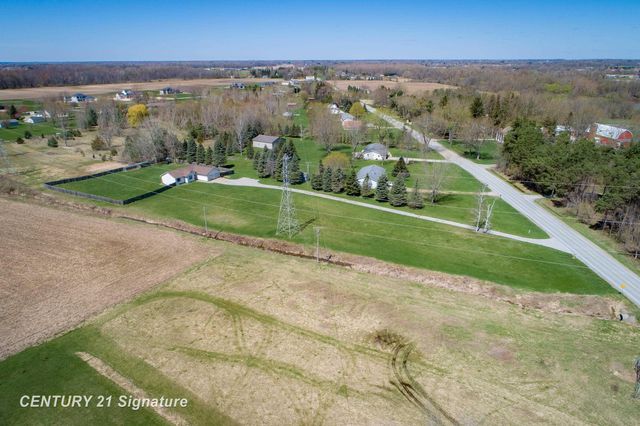 5501 N River Road, Tittabawassee Twp, MI 48623