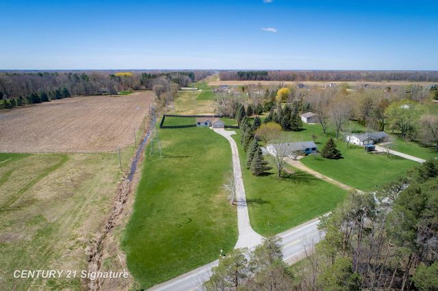 5501 N River Road, Tittabawassee Twp, MI 48623