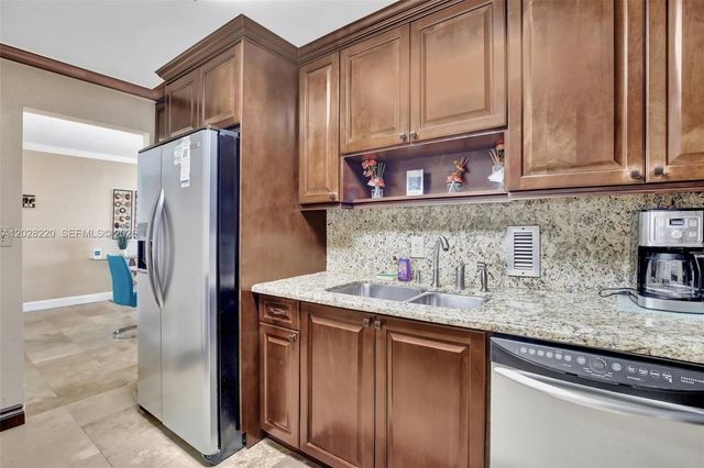 3801 S Ocean Drive 6Z, Hollywood, FL 33019