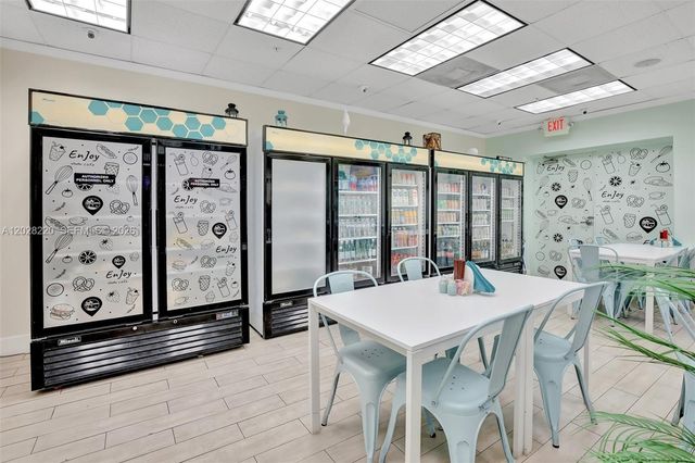3801 S Ocean Drive 6Z, Hollywood, FL 33019