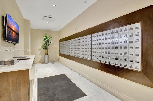 3801 S Ocean Drive 6Z, Hollywood, FL 33019