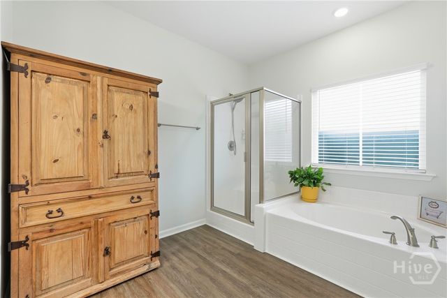 126 Minning Loop, Richmond Hill, GA 31324