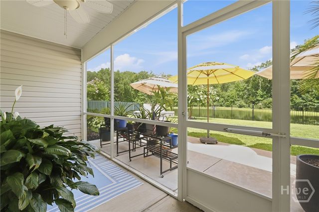 126 Minning Loop, Richmond Hill, GA 31324