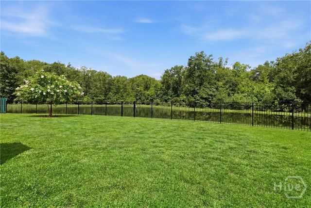 126 Minning Loop, Richmond Hill, GA 31324