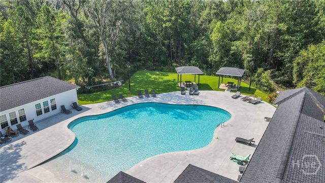 126 Minning Loop, Richmond Hill, GA 31324