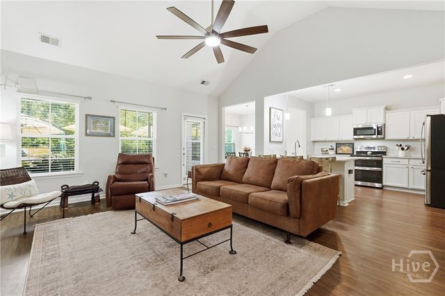 126 Minning Loop, Richmond Hill, GA 31324