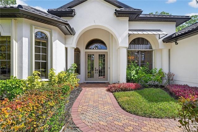 2360 19th ST SW, Naples, FL 34117