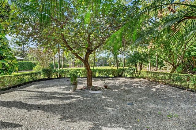 2360 19th ST SW, Naples, FL 34117