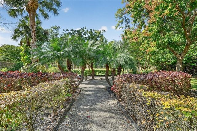 2360 19th ST SW, Naples, FL 34117