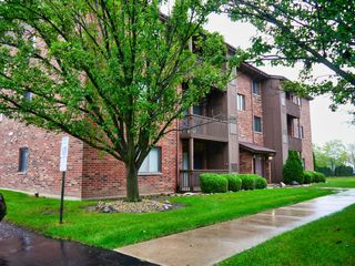 15805 Peggy Lane 2, Oak Forest, IL 60452