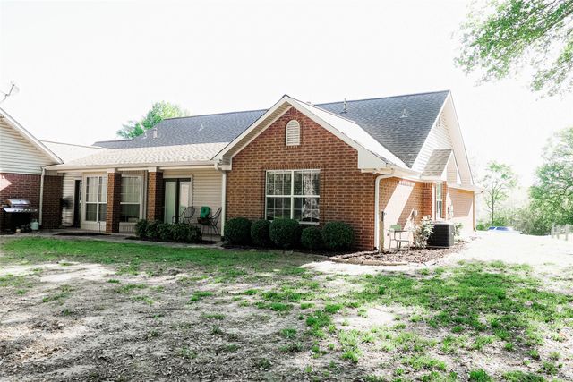 679 County Road 1465, Bonham, TX 75418