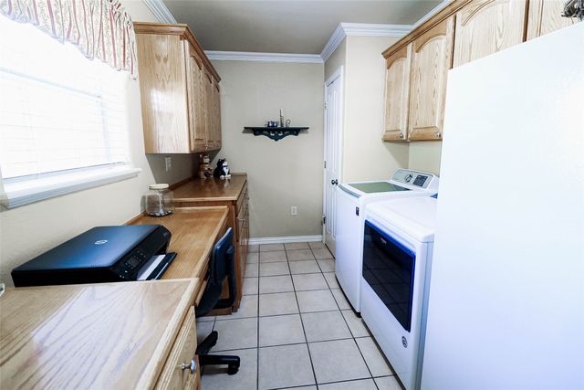 679 County Road 1465, Bonham, TX 75418