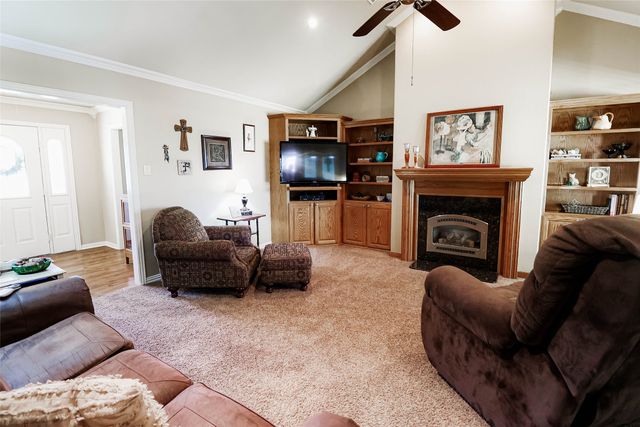 679 County Road 1465, Bonham, TX 75418