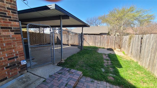 2707 Stratford Court, Euless, TX 76039