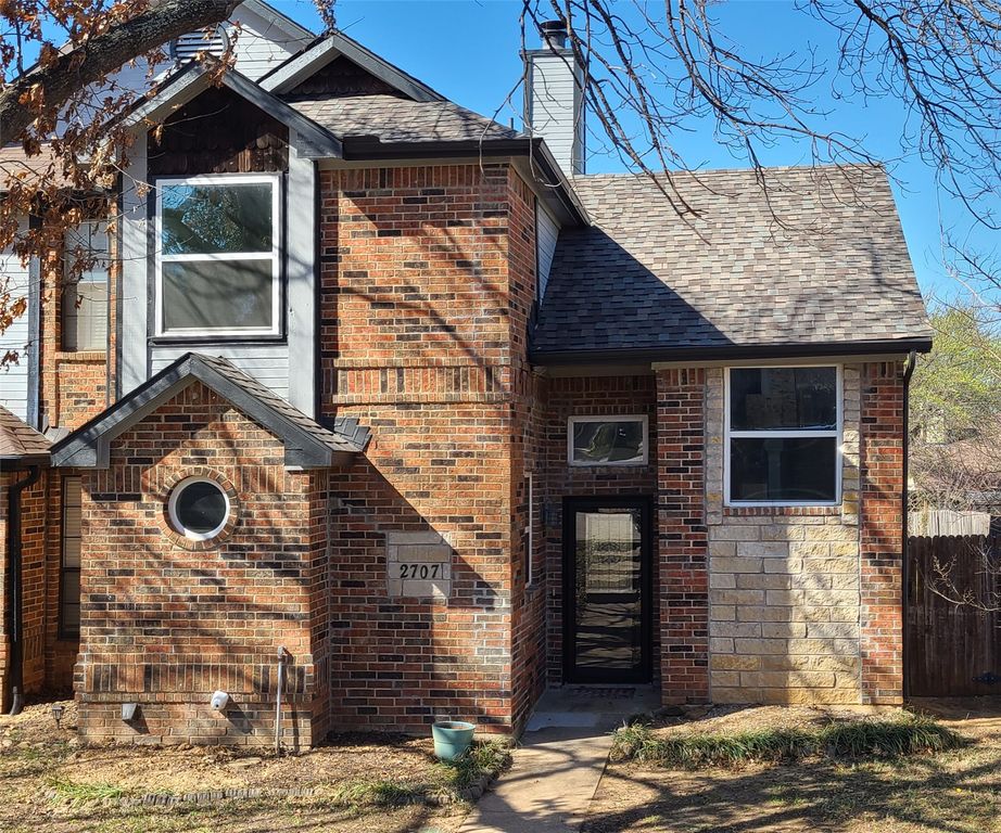 2707 Stratford Court, Euless, TX 76039
