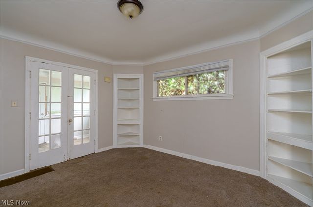4212 E 147th Street, Cleveland, OH 44128