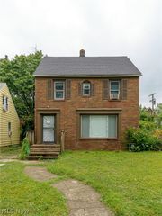 4212 E 147th Street, Cleveland, OH 44128