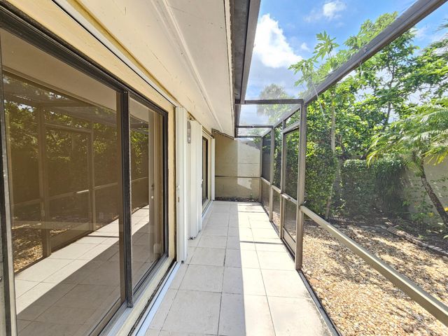 17200 Fownes Crescent, Jupiter, FL 33477
