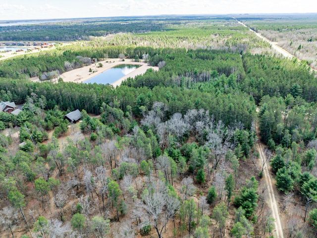 W6062 N Lake Drive, New Lisbon, WI 53950