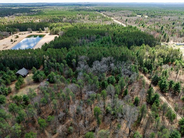 W6062 N Lake Drive, New Lisbon, WI 53950