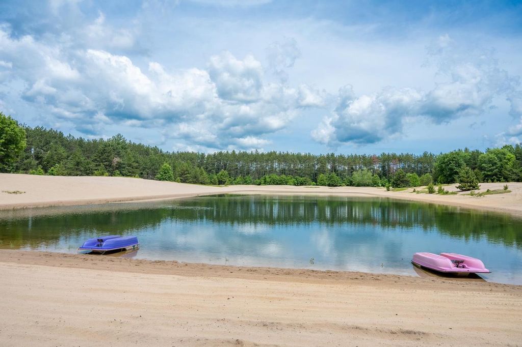W6062 N Lake Drive, New Lisbon, WI 53950
