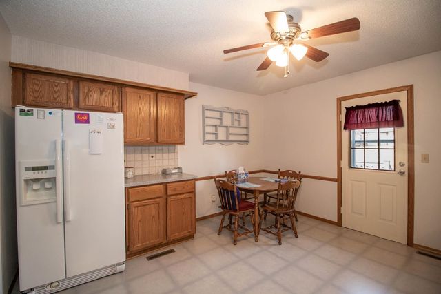 742 E Brent, Mulvane, KS 67110