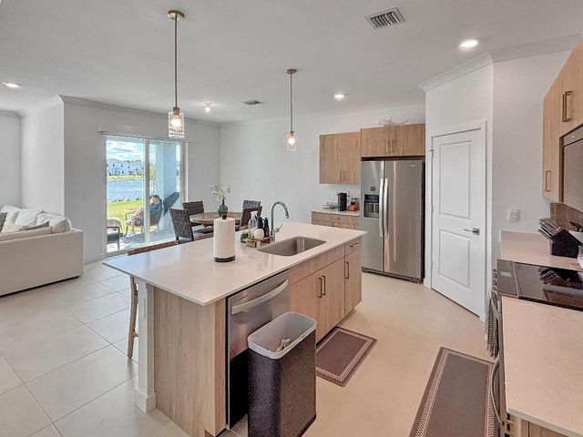 5989 SE Skyblue Circle, Stuart, FL 34997