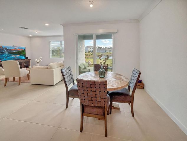 5989 SE Skyblue Circle, Stuart, FL 34997