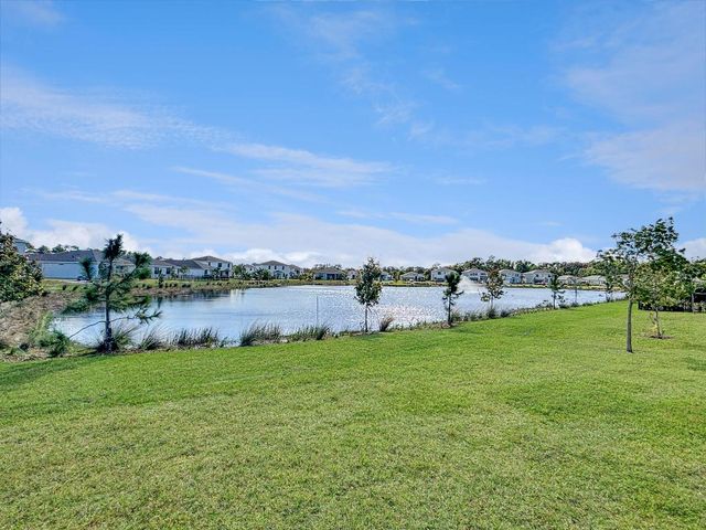 5989 SE Skyblue Circle, Stuart, FL 34997