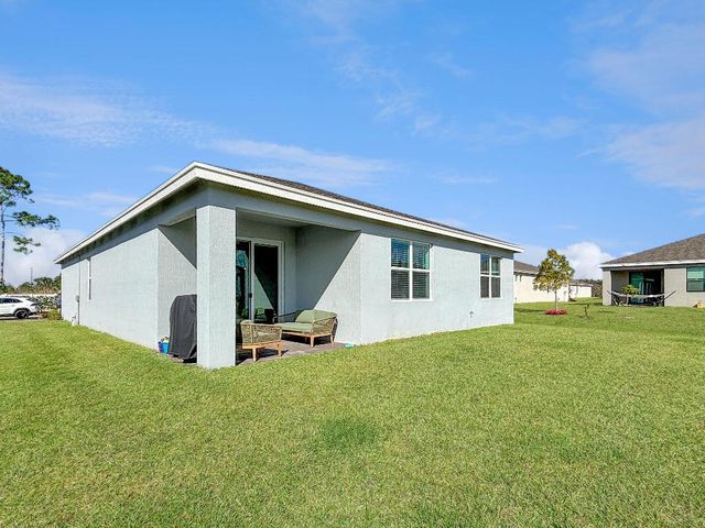 5989 SE Skyblue Circle, Stuart, FL 34997