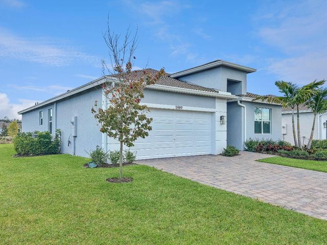 5989 SE Skyblue Circle, Stuart, FL 34997