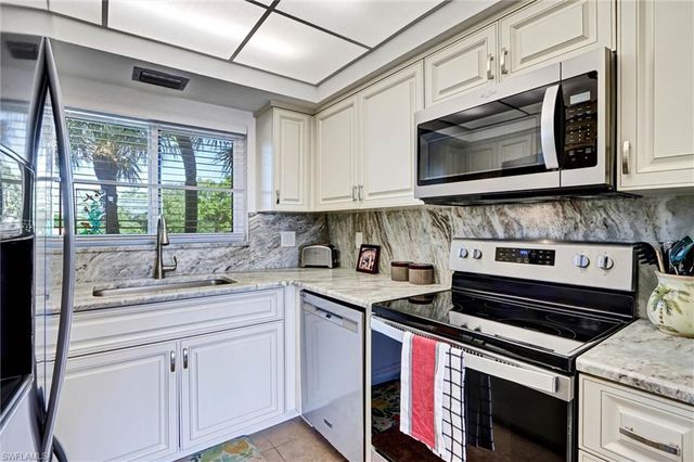 4240 Steamboat BEND 303, Fort Myers, FL 33919