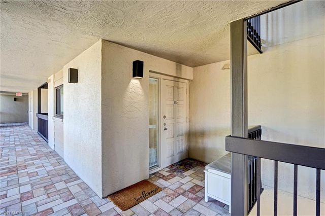 4240 Steamboat BEND 303, Fort Myers, FL 33919