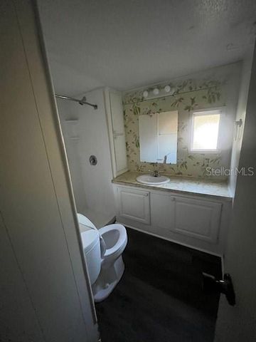 816 BEECHWOOD AVENUE, Lady Lake, FL 32159