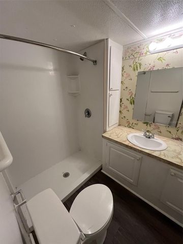 816 BEECHWOOD AVENUE, Lady Lake, FL 32159