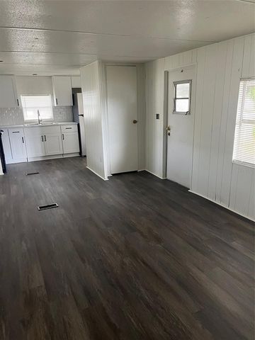 816 BEECHWOOD AVENUE, Lady Lake, FL 32159