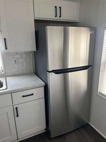 816 BEECHWOOD AVENUE, Lady Lake, FL 32159