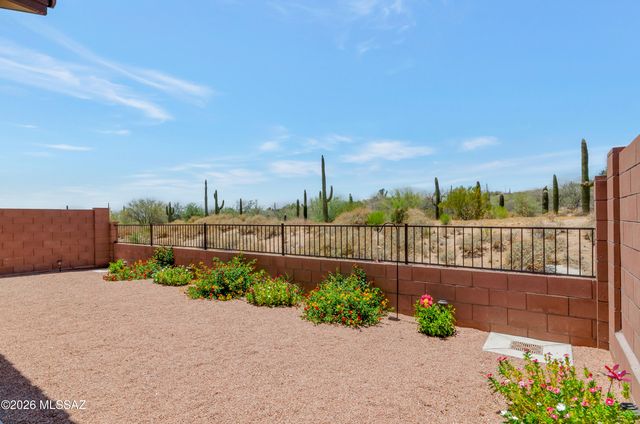 9305 N Peridot Vista Avenue, Tucson, AZ 85742
