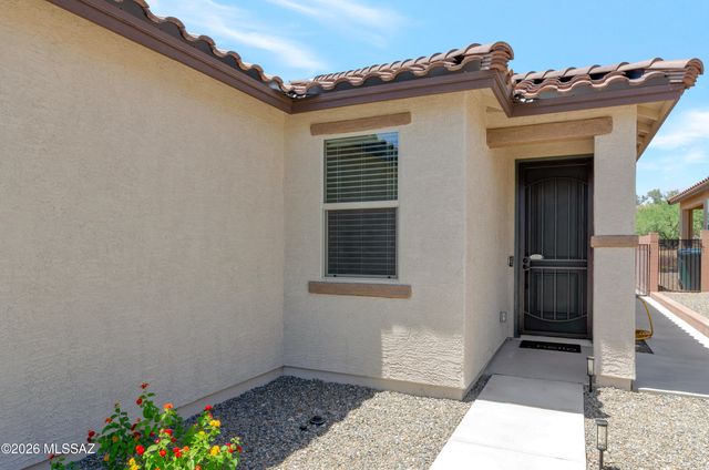 9305 N Peridot Vista Avenue, Tucson, AZ 85742