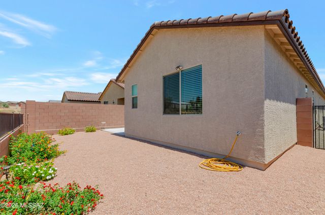 9305 N Peridot Vista Avenue, Tucson, AZ 85742