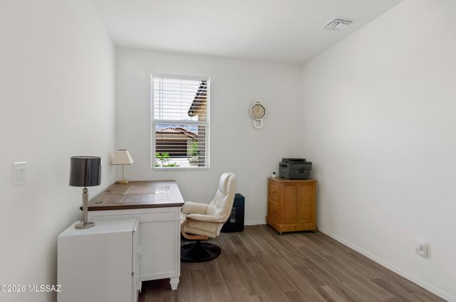 9305 N Peridot Vista Avenue, Tucson, AZ 85742