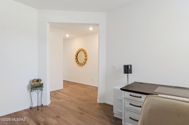 9305 N Peridot Vista Avenue, Tucson, AZ 85742