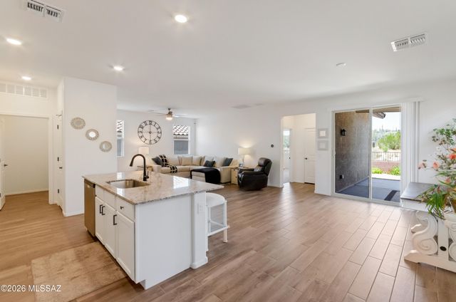 9305 N Peridot Vista Avenue, Tucson, AZ 85742